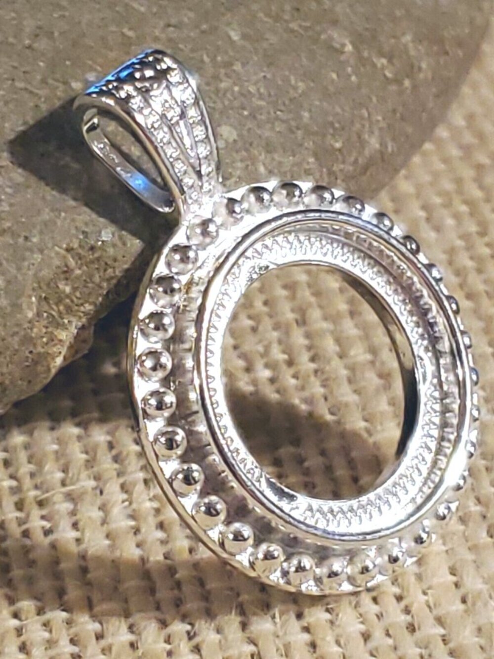 Sterling Silver Plated Art Deco Dotted 16mm Round Cabochon Pendant Setting - Picture 5 of 6
